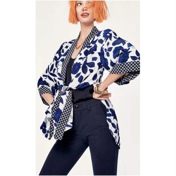 Cabi Women's Botanical Kimono Top Blue White Floral Open Front #5661 M/L - Picture 4 of 11